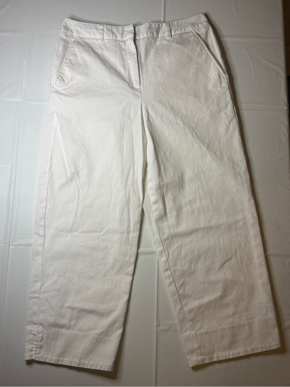 Larry Levine Stretch Women’s White Straight Leg Pants Size 6 Cotton Blend Career